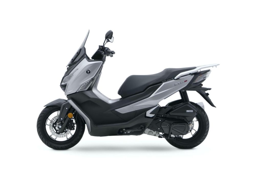 scooter-sfida-sr125-studio-3-1047347534